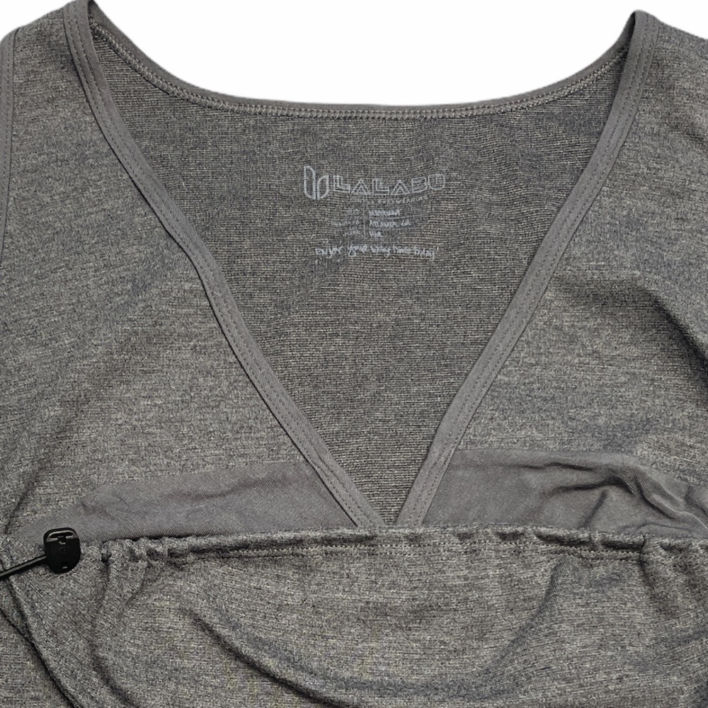 Lulubu Maternity Soothe Shirt with pouch extender. Size M - Picture 7 of 9